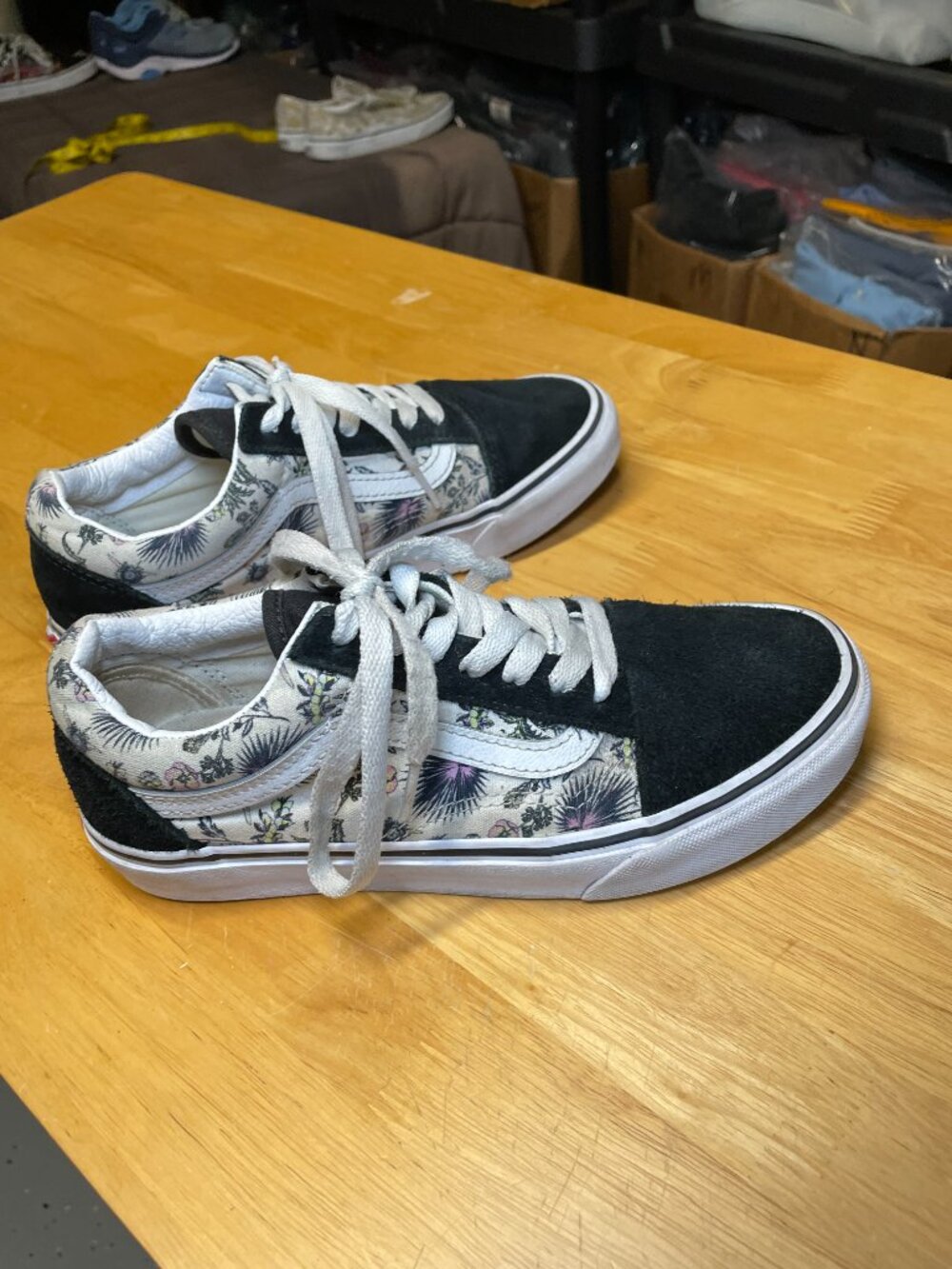 Vans Old Skool Sneakers Shoes Womens Size 6.5 Paradise Floral Orchid True White